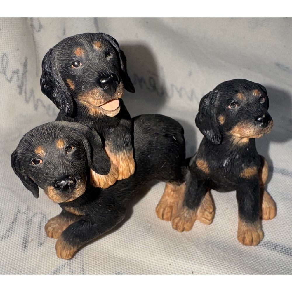 Border‎ Fine Arts Three Doberman Pups figurine Dobermans model dog puppies pups
